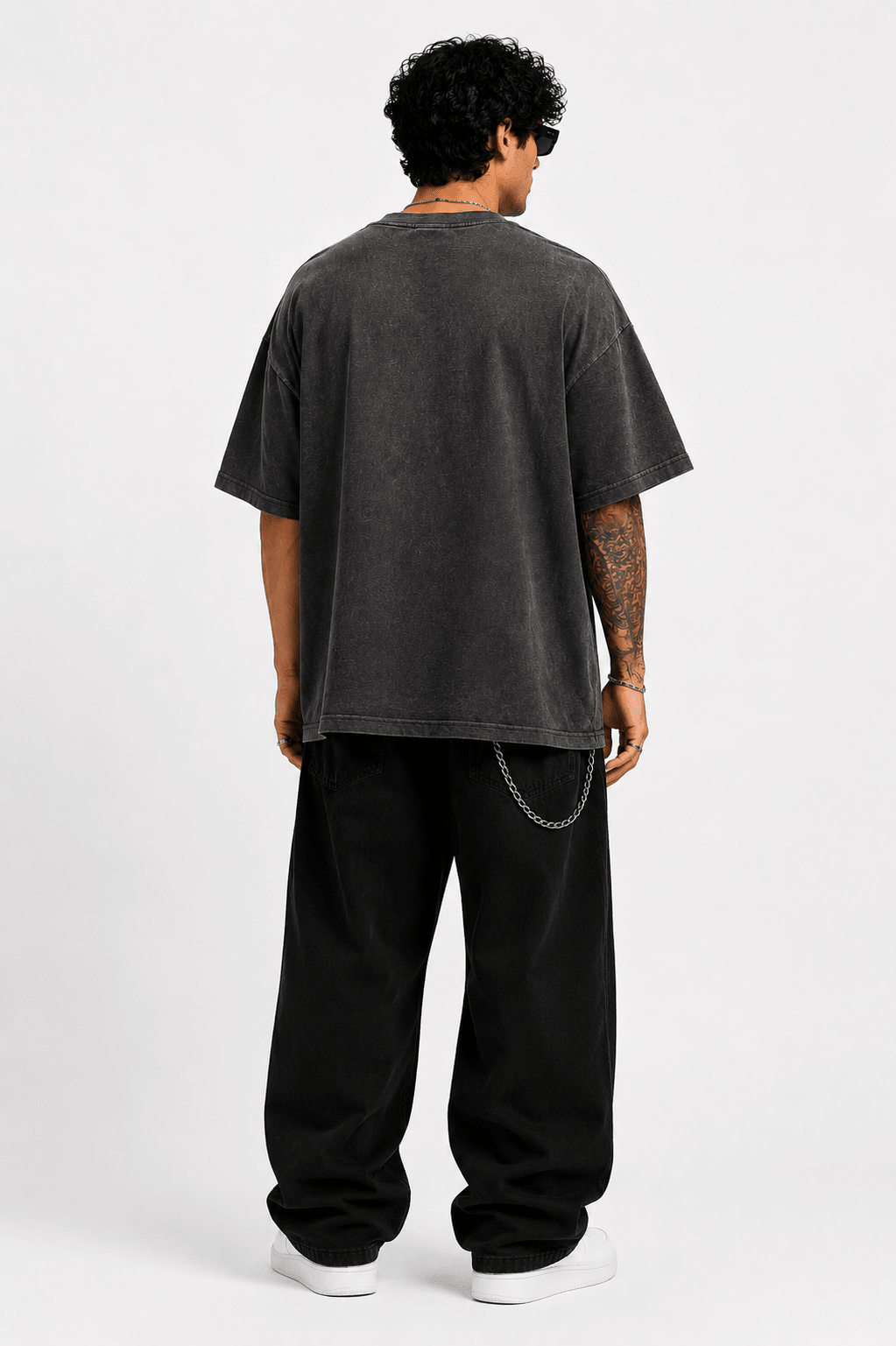 Playera Oversize Tour End of Times - R&H By Perussi MX